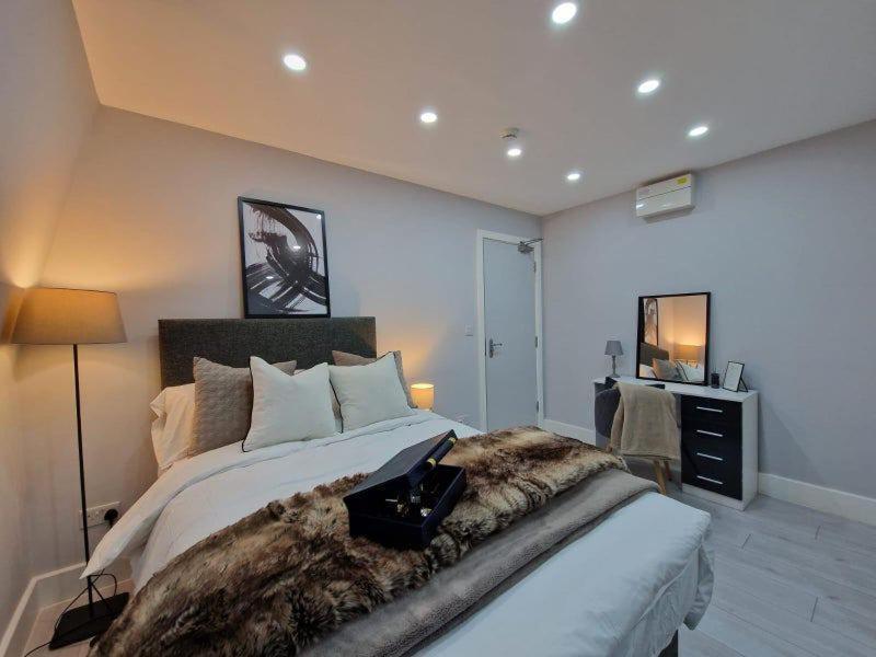 Hackney Suites London Exterior photo
